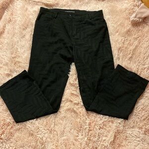 Company Ellen Tracy black print straight pants. Size 12